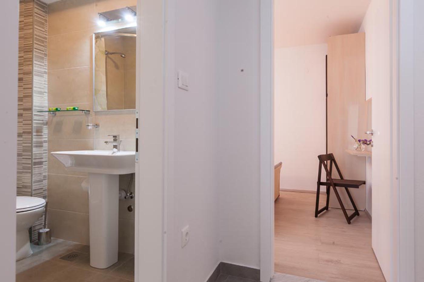 Apartmani_Letica_Yellow-03